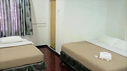 CasaPelindung Guesthouse - photo 10