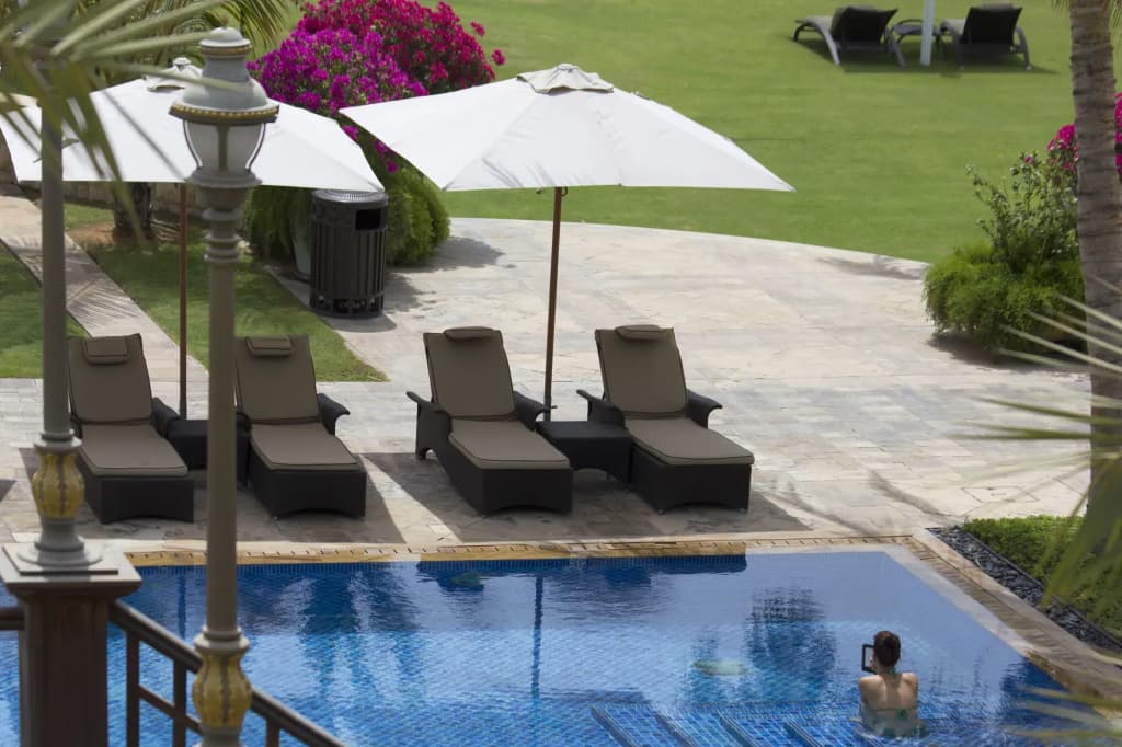 Shangri-La Hotel Apartments Qaryat Al Beri - photo 32