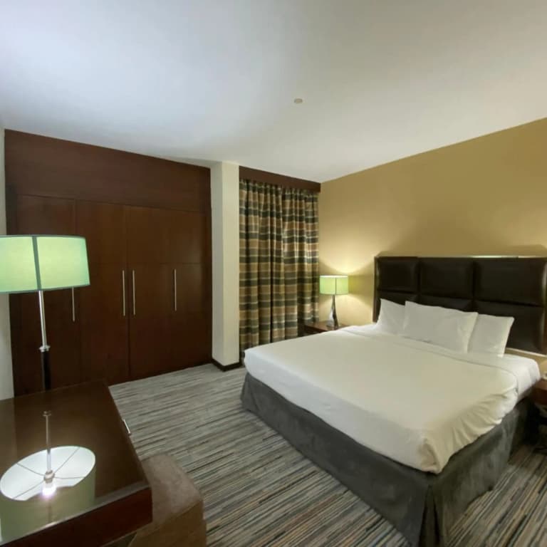 Phoenix Plaza Hotel Apartments - photo 32