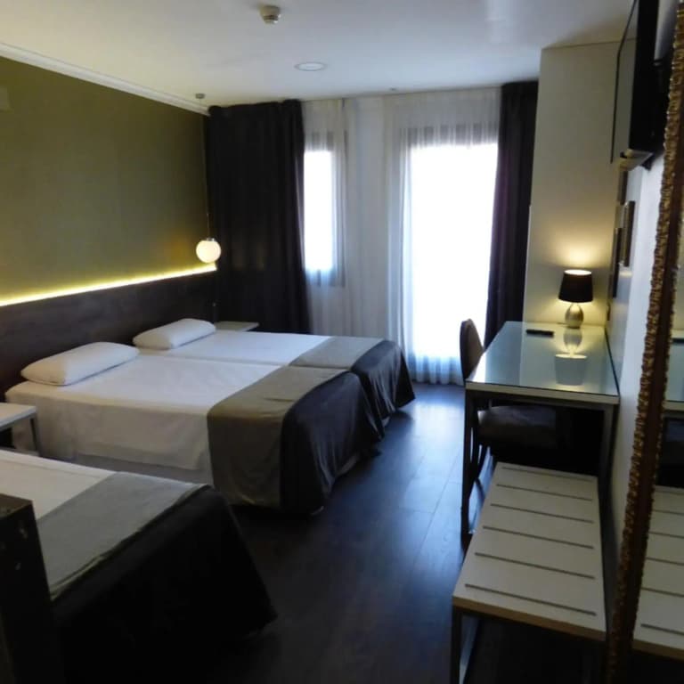 Hotel Moderno Barcelona - photo 43