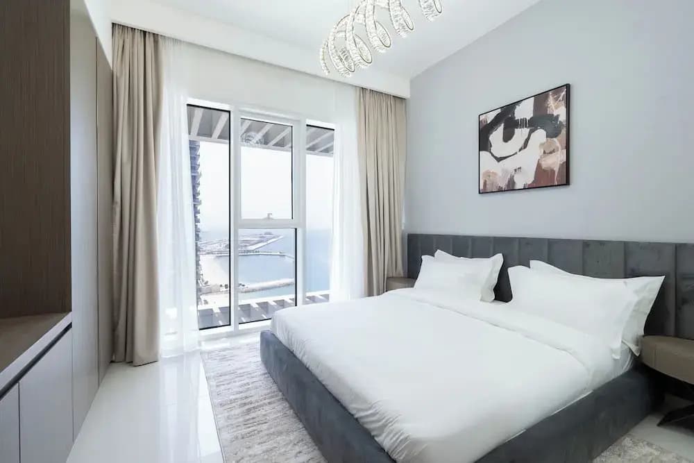 KeyRock - Grand Bleu Apt with Palm View - photo 2