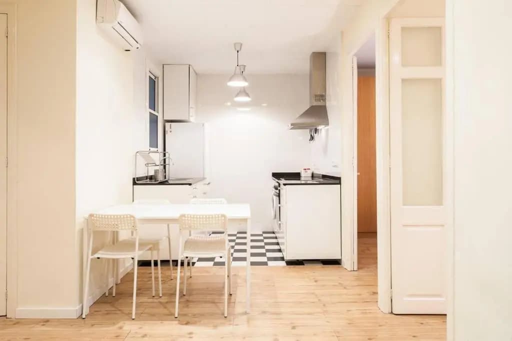 Avenida Apartments Piquer - photo 11