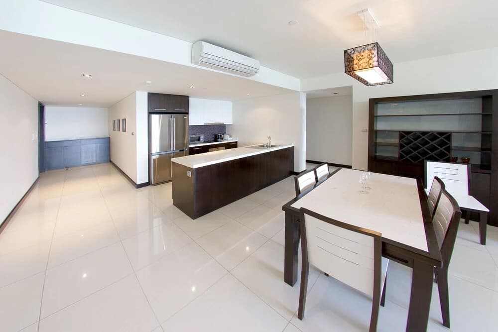 iBeach Luxury Seaview Apartment - photo 9