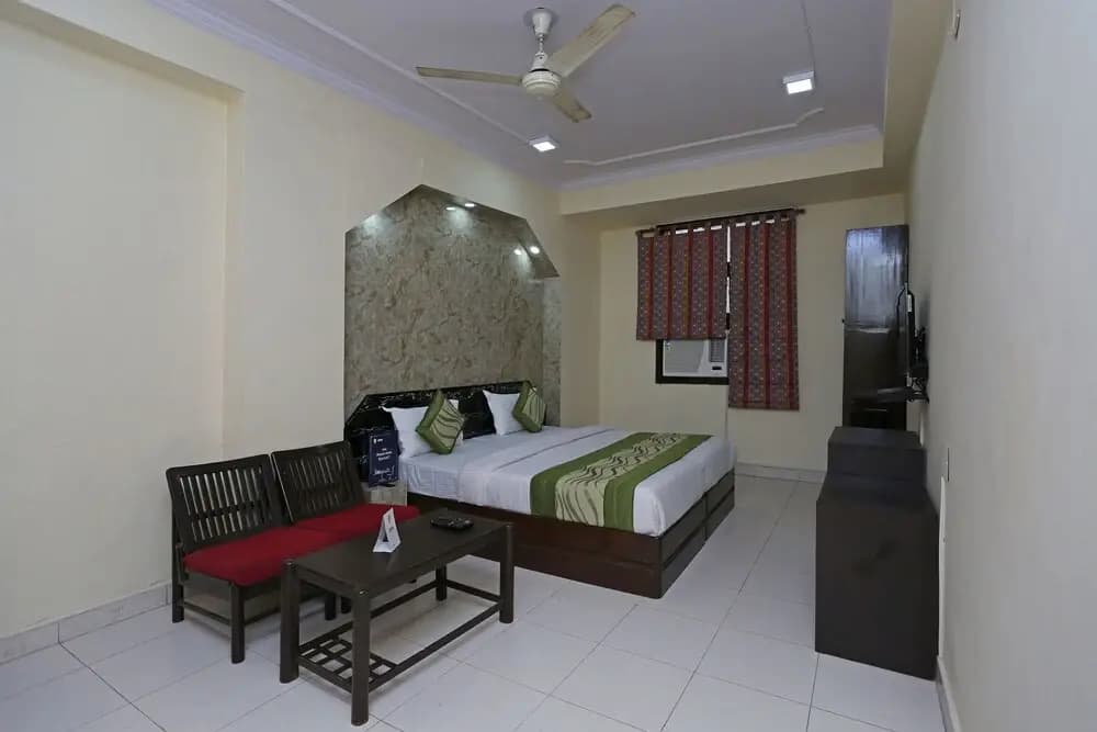OYO 5382 Hotel Elegant International - photo 6