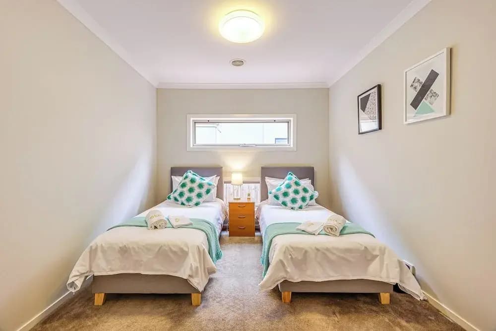 StayAU Spacious Stay Point Cook - photo 4