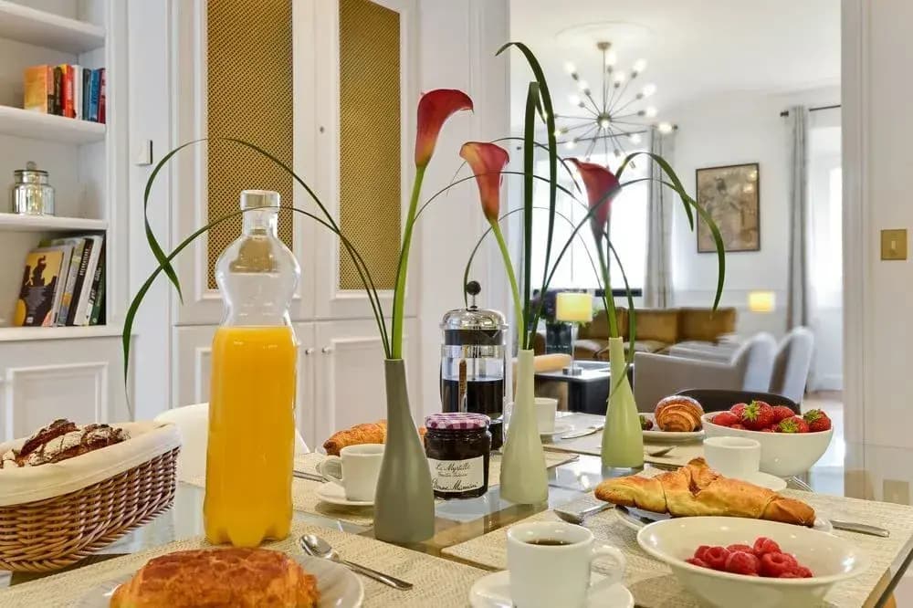 Palais Petit - Two Bedroom Apartment - photo 9