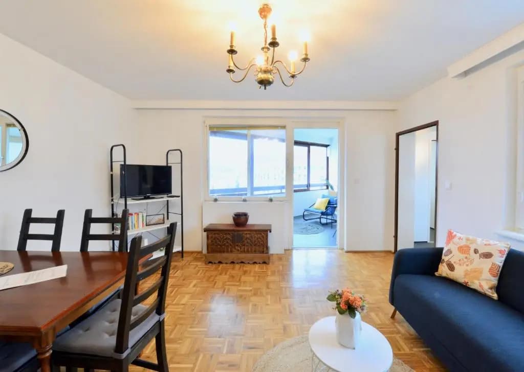 3-Bedroom-Flat With Parking Space - photo 5