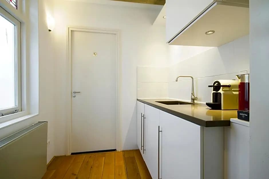 Mercedes Bed & Breakfast Amsterdam - photo 21