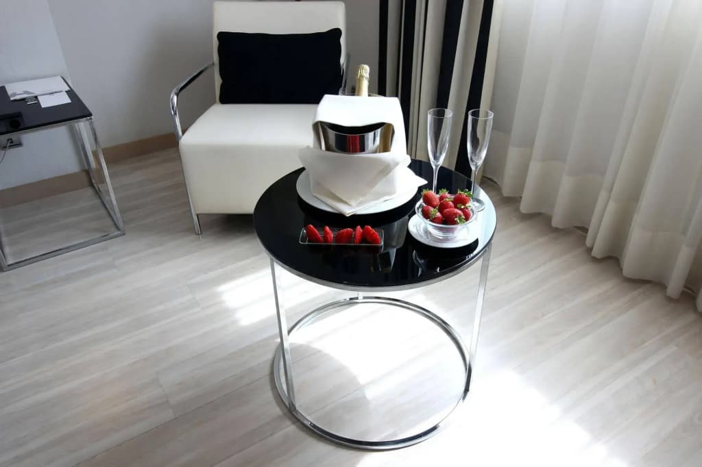 Hotel Maydrit Airport - photo 12