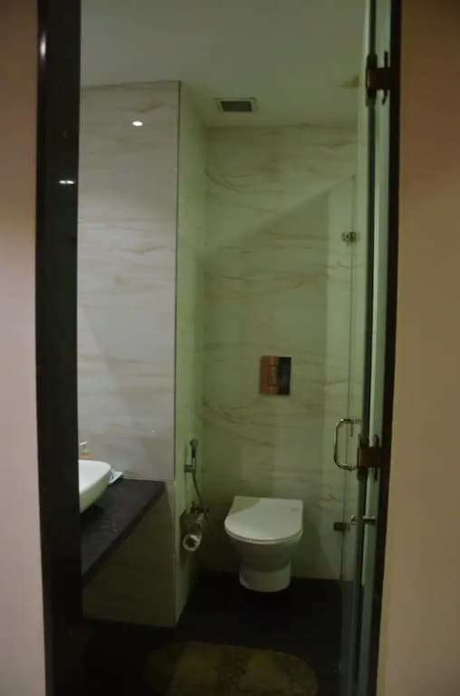 Hotel Sopan Heights - photo 7