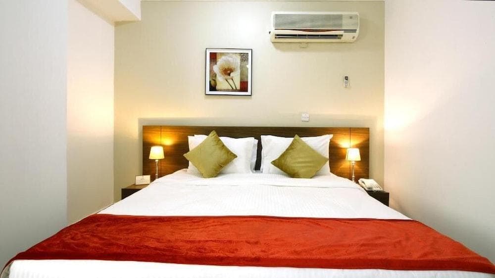 La Villa Inn - photo 3