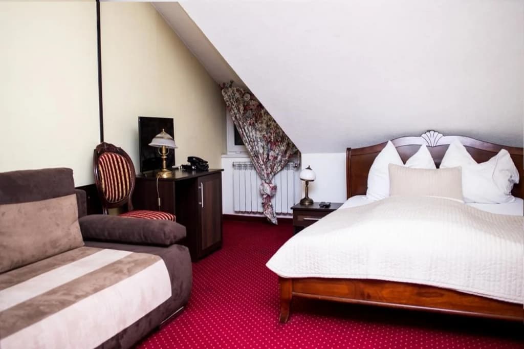 Zodiak MT Haryono by KAGUM Hotels - photo 4
