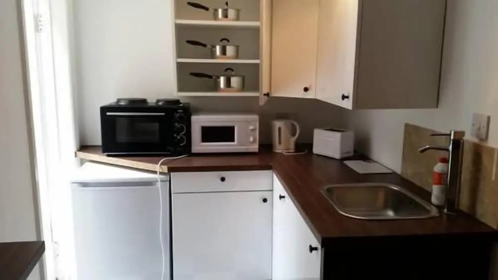 Shepherd's Bush Flats - photo 14