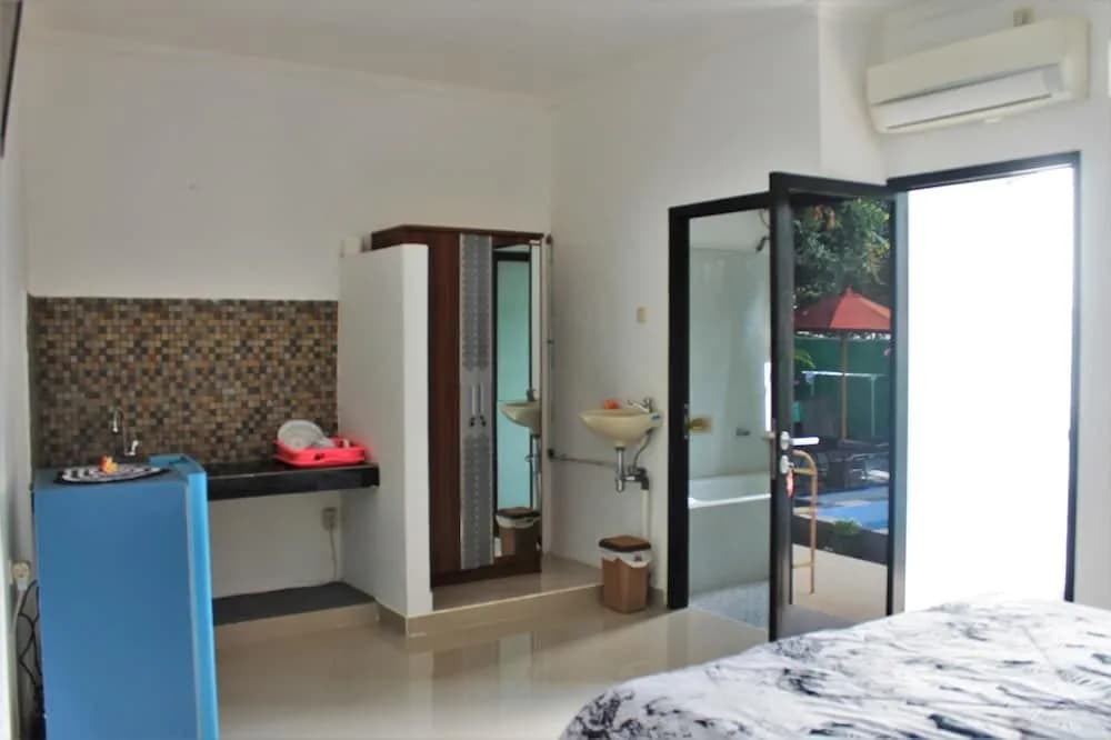 Yuliana Homestay - photo 31