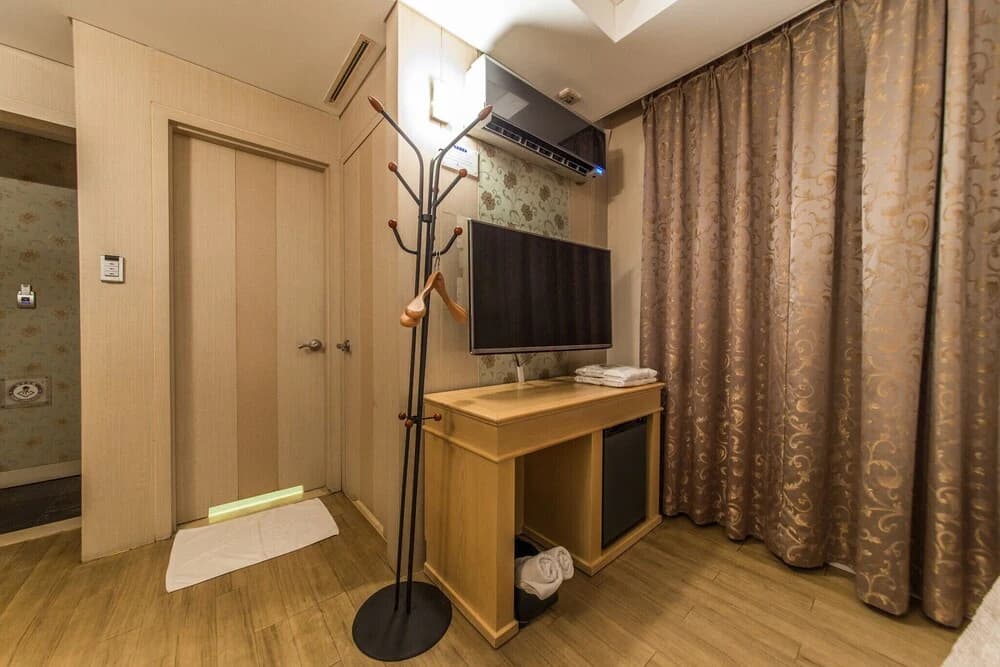 Hapjeong Namgyung Hotel - photo 7