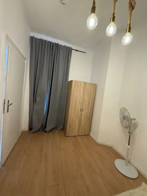 Affordable 2BR Apt Superb Location - photo 10