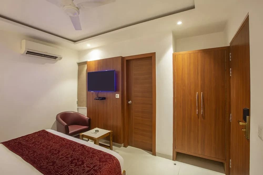 Fabhotel Skye Suites - photo 6