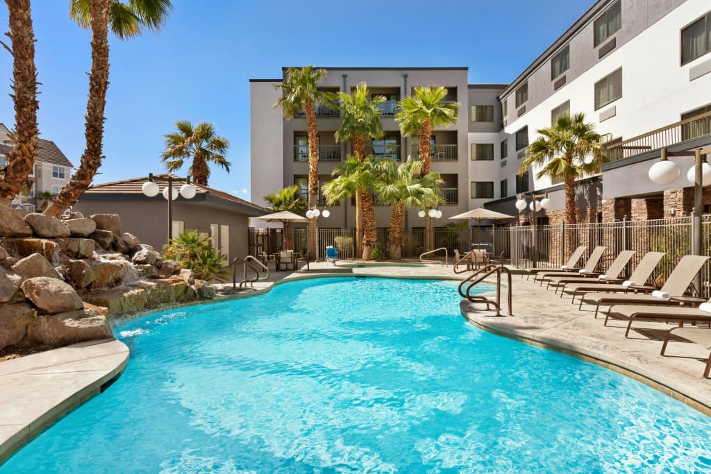 Courtyard By Marriott Las Vegas Stadium Area - photo 17