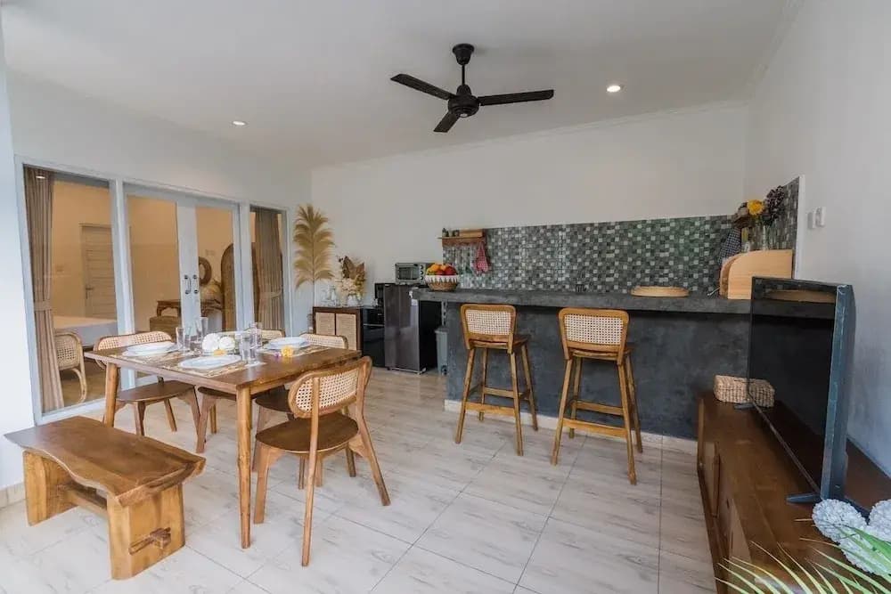 Villa Leya & Leon Canggu - Private 3BR Villa with Pool - photo 13