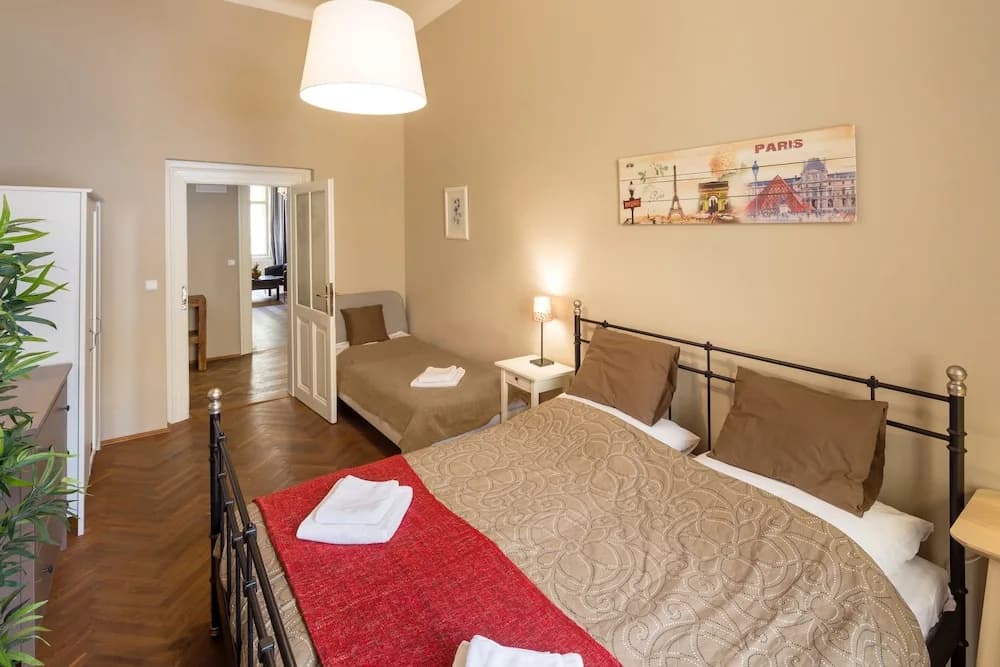 Old Town Square - Dlouha Apartments - photo 6