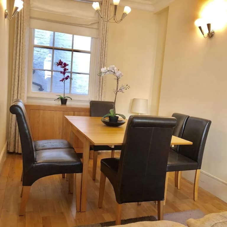 Buckingham Palace View Apartment - photo 20