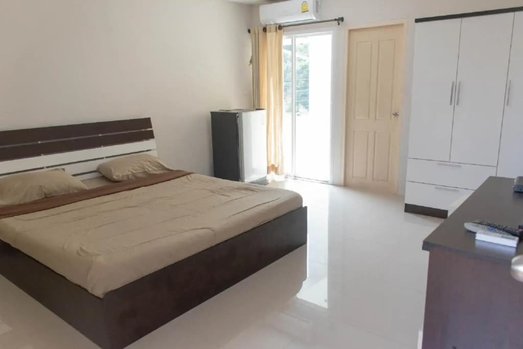 Suree Place Hostel - photo 12