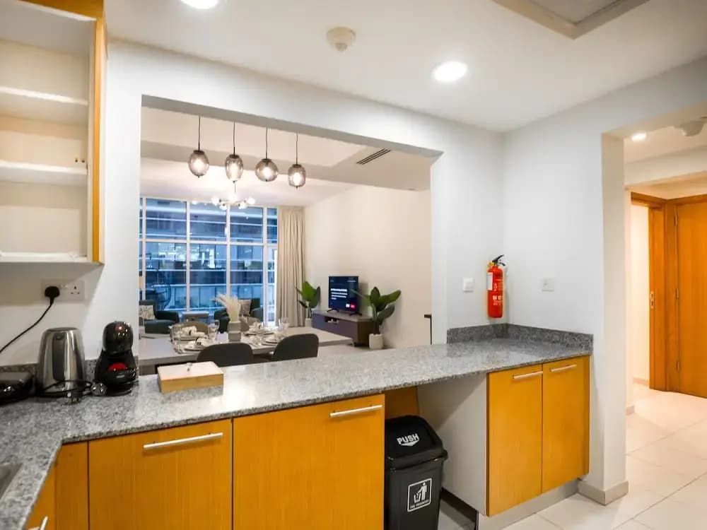 Easygo- Spacious 1bdr Bay Square Busbay - photo 17