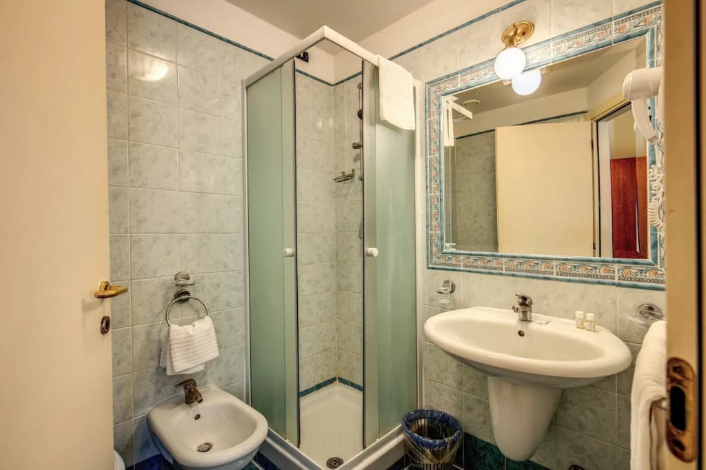 Hotel Laura - photo 8