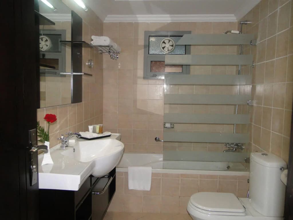Ewan Ajman Suites Hotel - photo 8