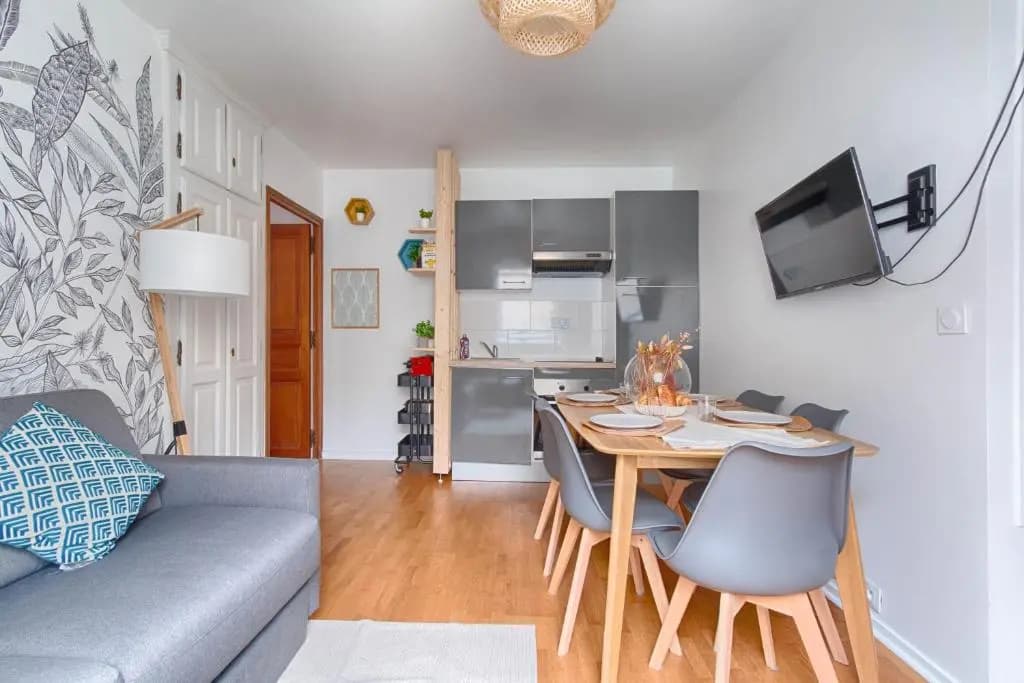 Appartement Cosy proche Saint-Lazare - 6P - photo 4