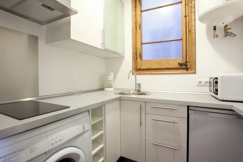 Beautiful Eixample Flat for Families - photo 14