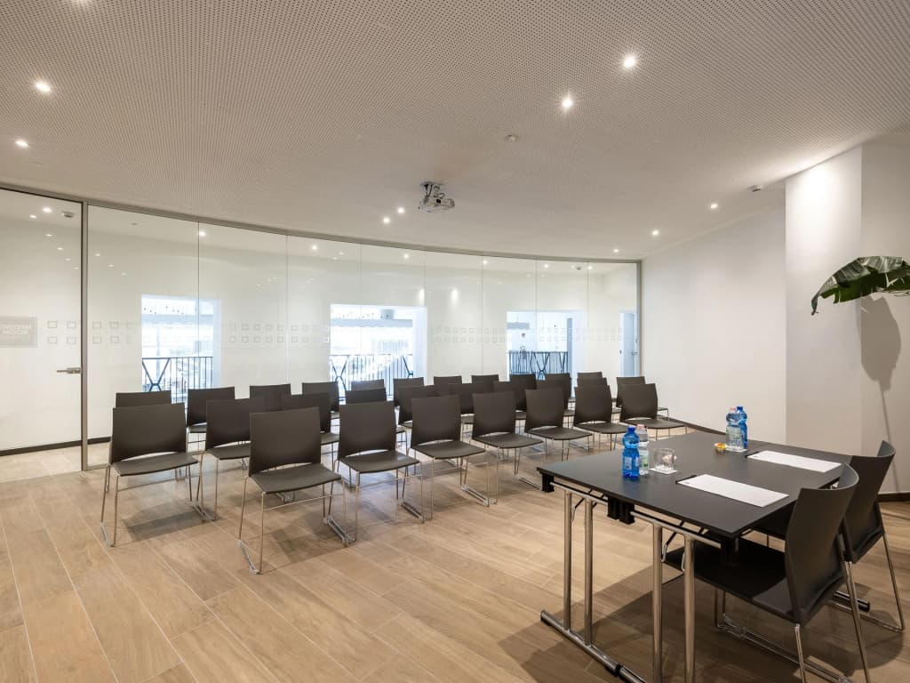 IH Hotels Milano Centrale - photo 33