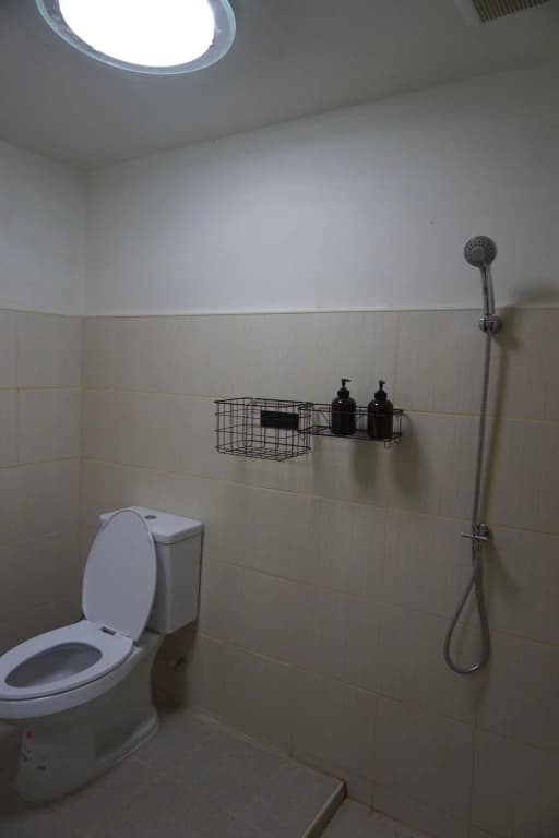 S L A bar n'bed - Hostel - photo 11