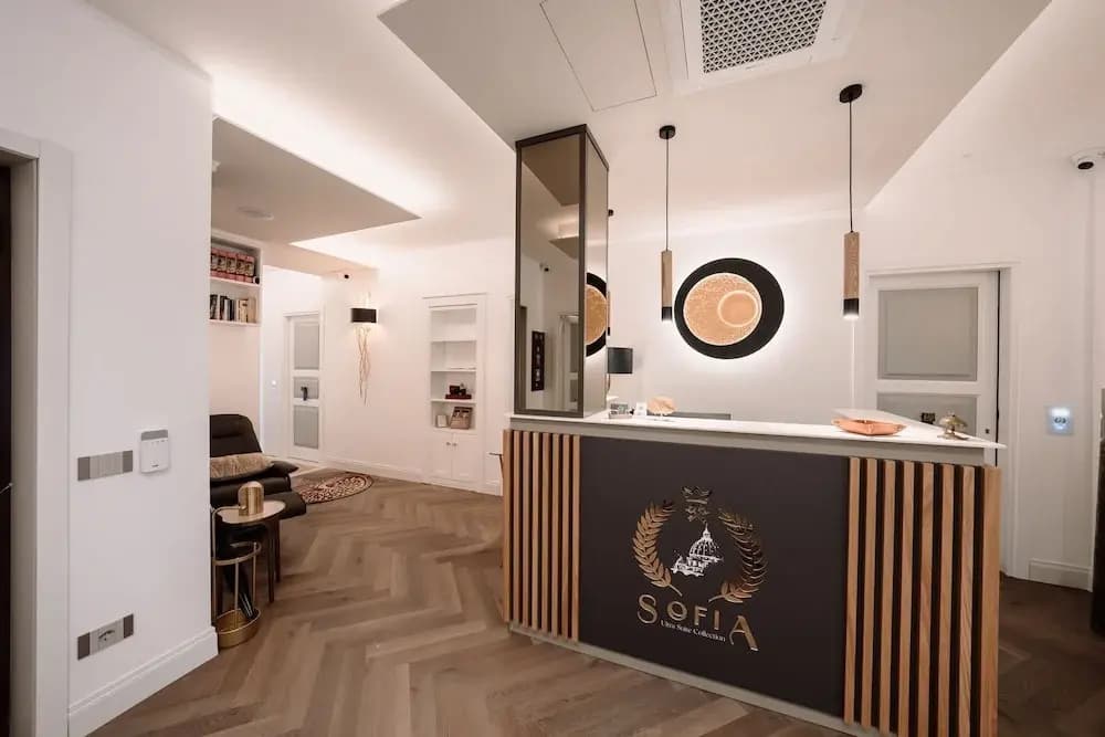 Sofia Ultra Suite Collection - photo 1