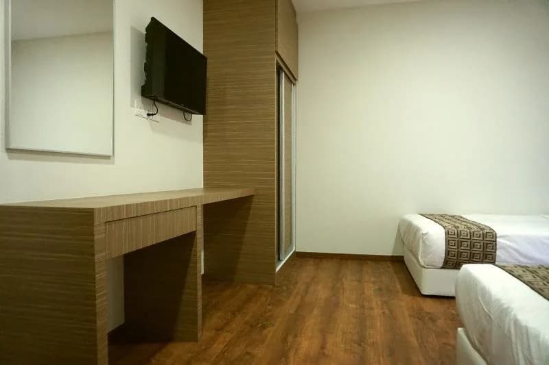Yew Hotel - photo 3