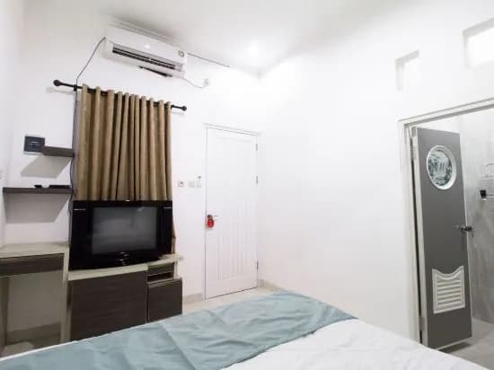 RedDoorz Mampang 7 - photo 3