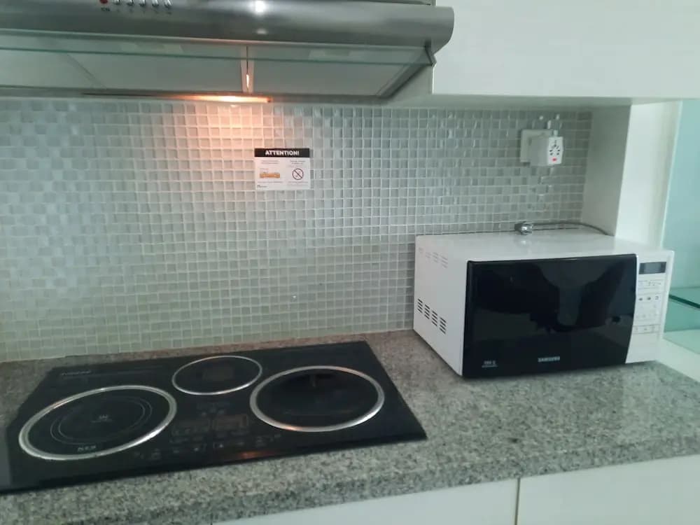 Wonderful And Strategic 2Br At Kemang Village Apartment - photo 16
