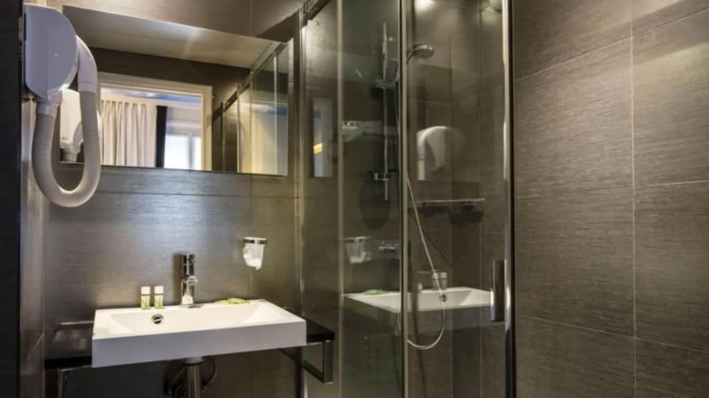 Nouvel Hotel Eiffel - photo 8