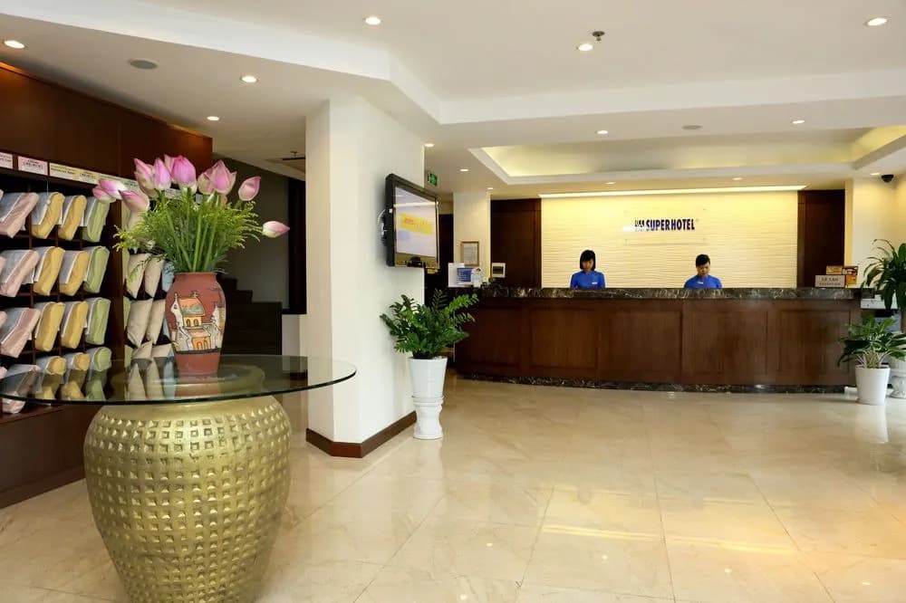 Chain First Eden Hotel - photo 2