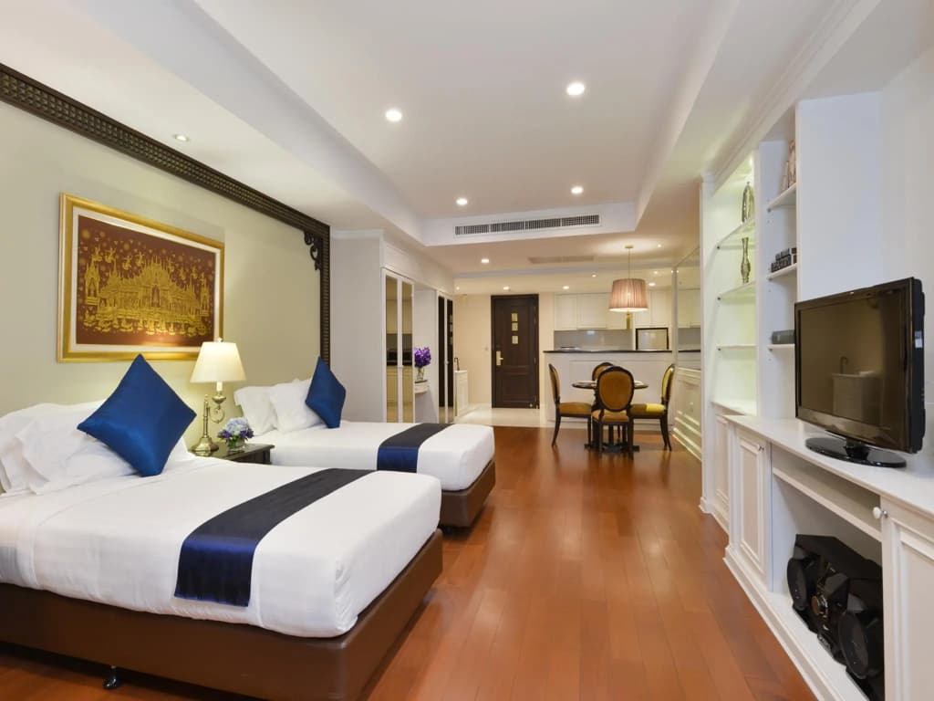 Centre Point Plus Hotel Silom - photo 6