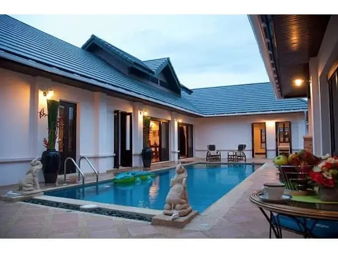 4 Bedroom Private Bali Style Villa HH1 - photo 7