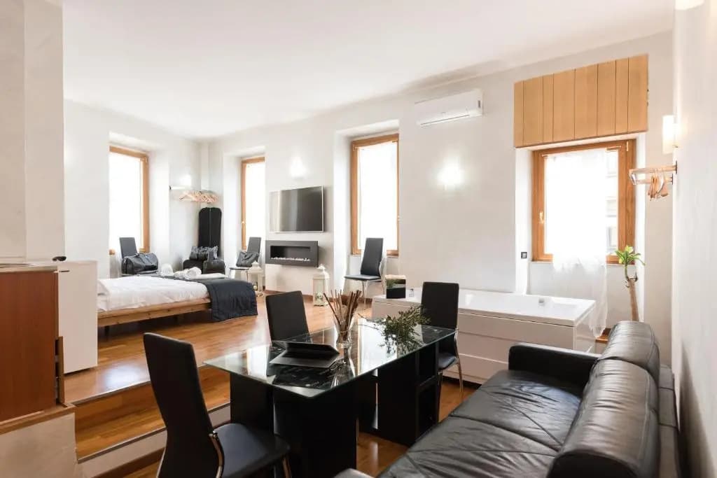 PLAZA SUITE Collection - photo 6