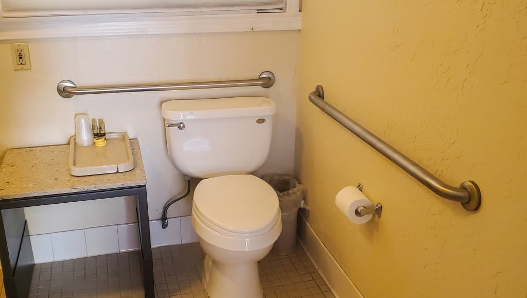 Pacific Heights Inn - photo 38