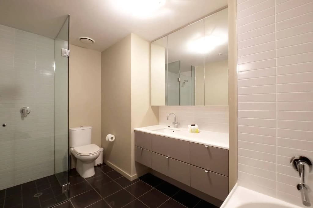 Docklands Prestige Apartments - photo 8