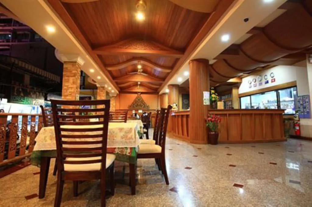 P72 Hotel Walking Street Pattaya - photo 20