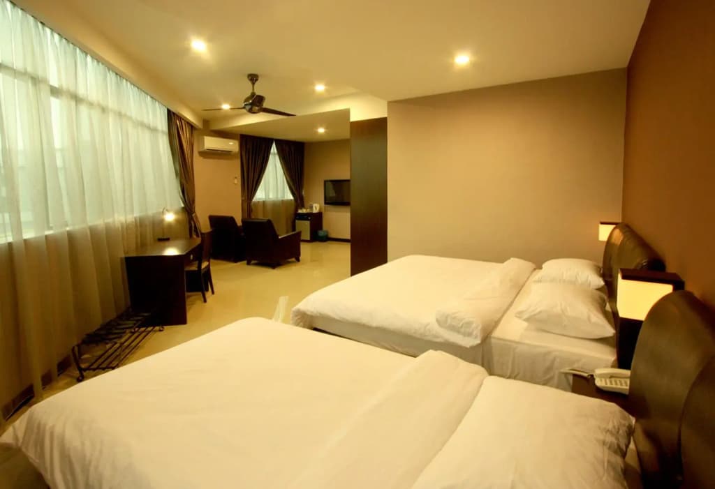Rail Hotel - photo 7