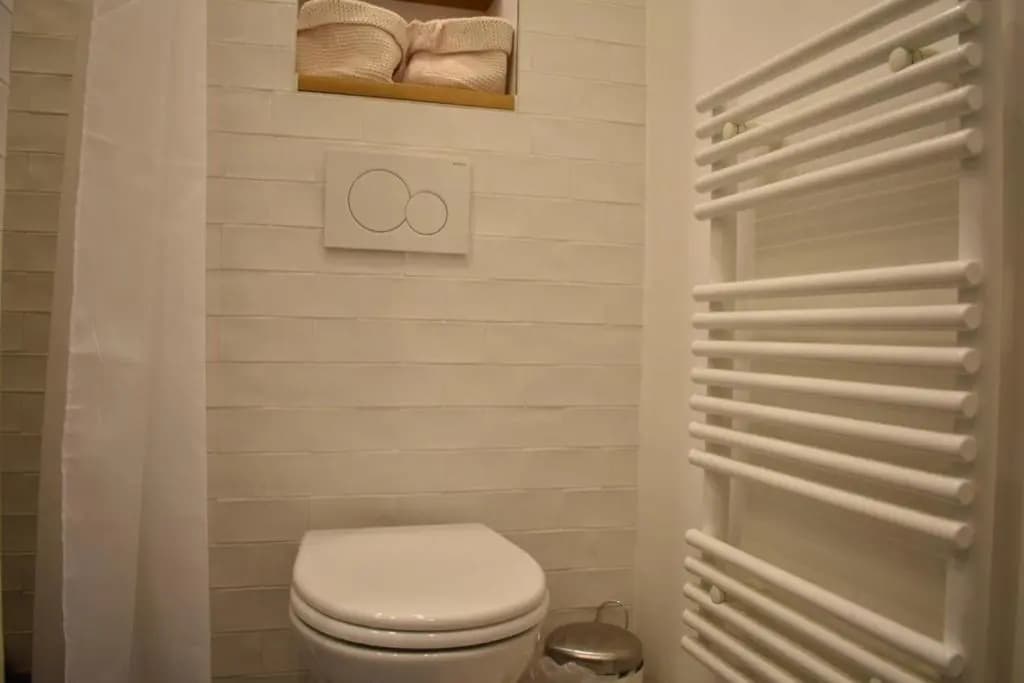 Stylish and Modern Apartment in Le Marais - photo 8