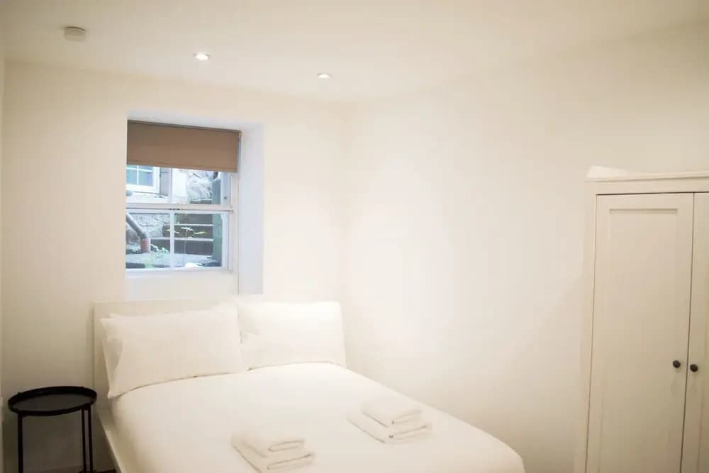 Bright And Modern 2 Bedroom Flat - photo 5