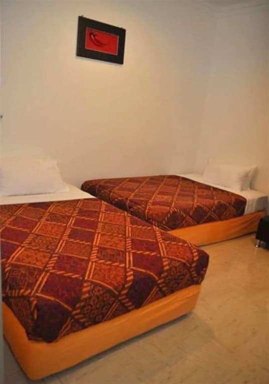 Old Budget Hotel - photo 6
