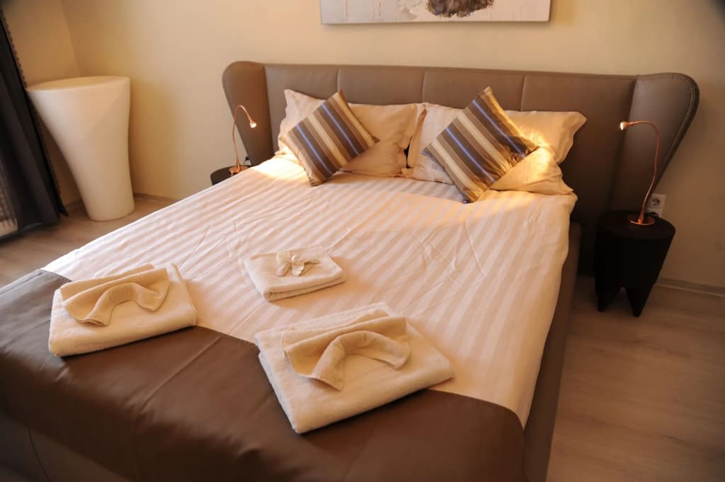 Oktogon Apartment - photo 3